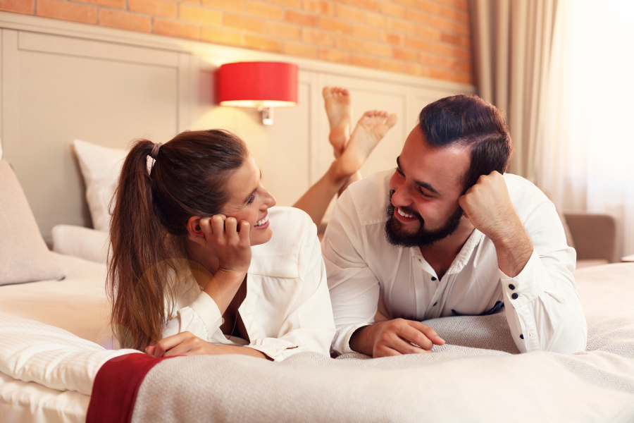 couple , lit matelas 